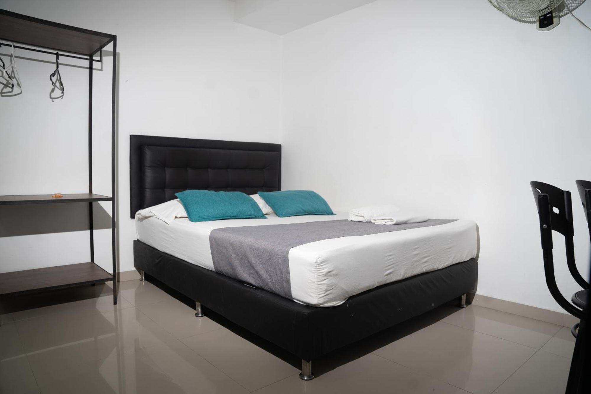 Hotel Laureles De Aburra Medellín Esterno foto