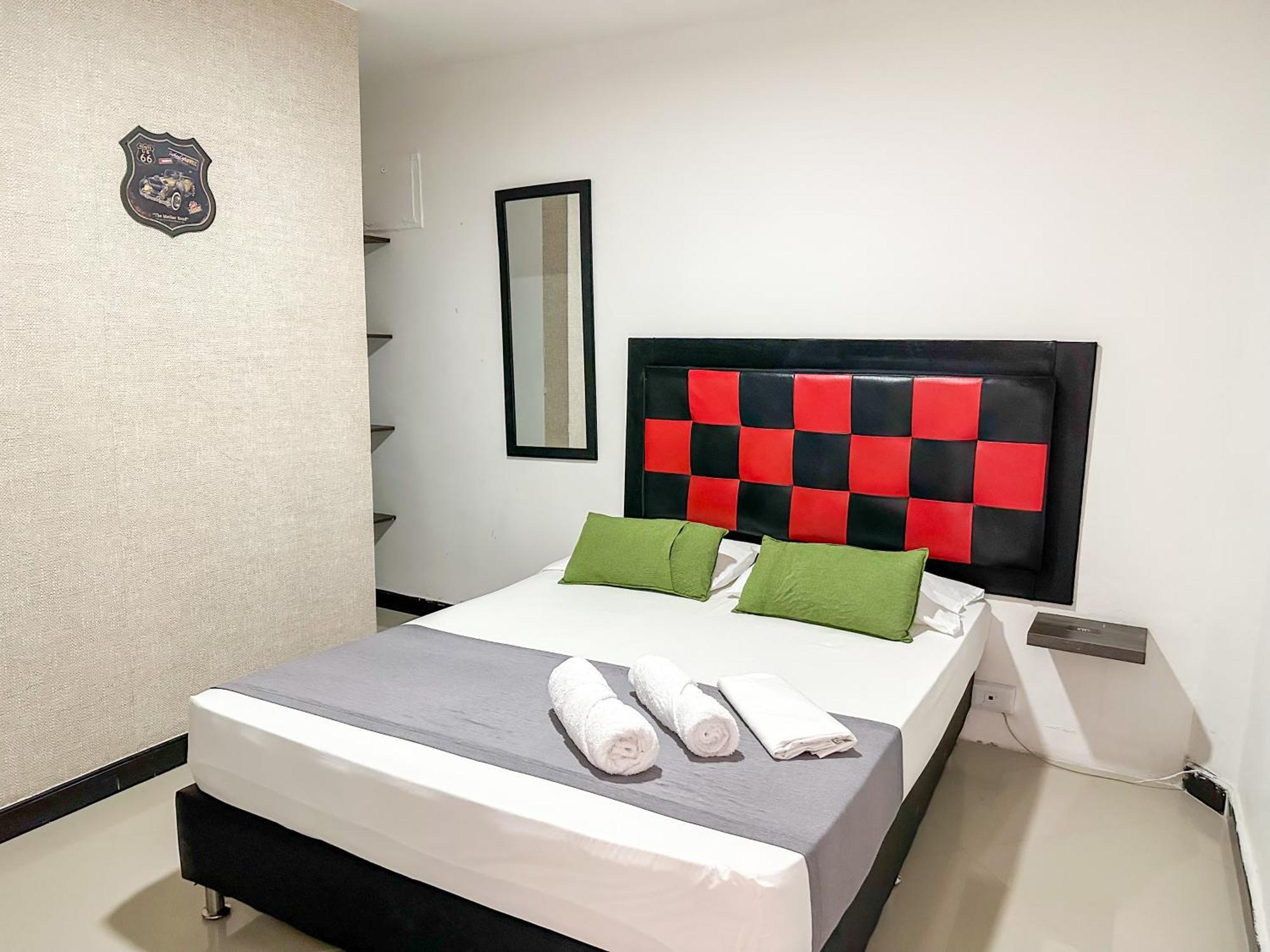 Hotel Laureles De Aburra Medellín Esterno foto